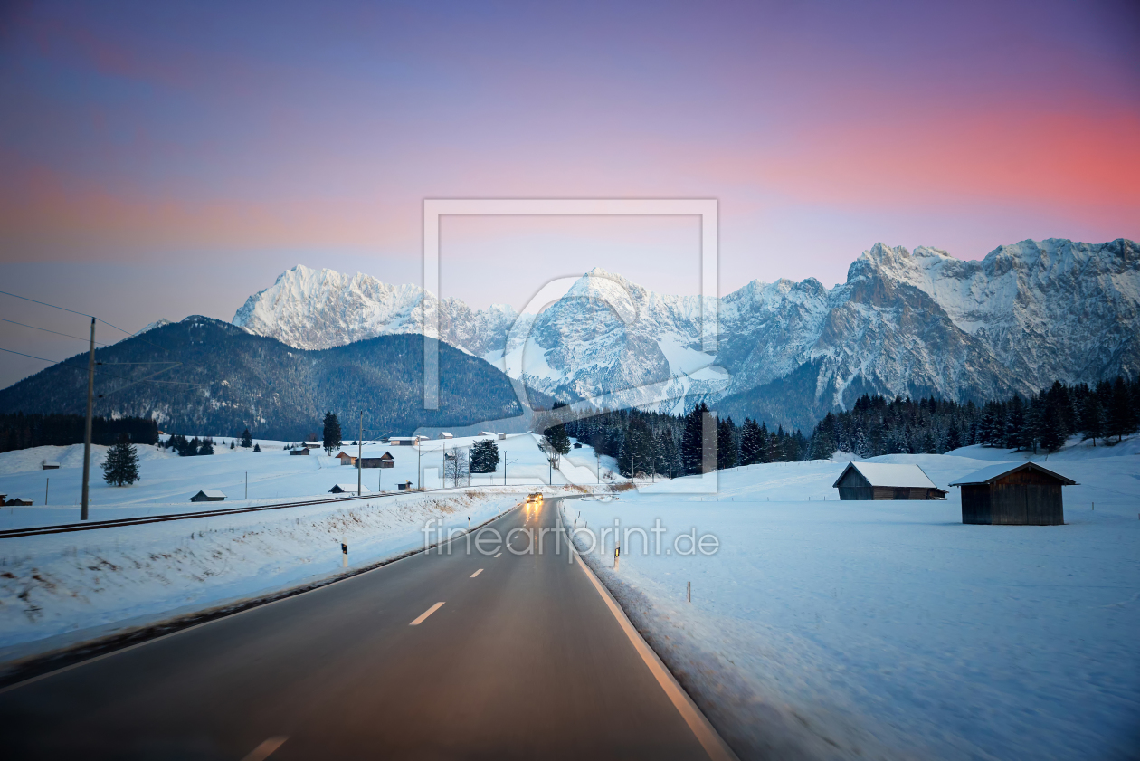 Bild-Nr.: 12131261 Landstraße nach Mittenwald Abendstimmung korr erstellt von SusaZoom