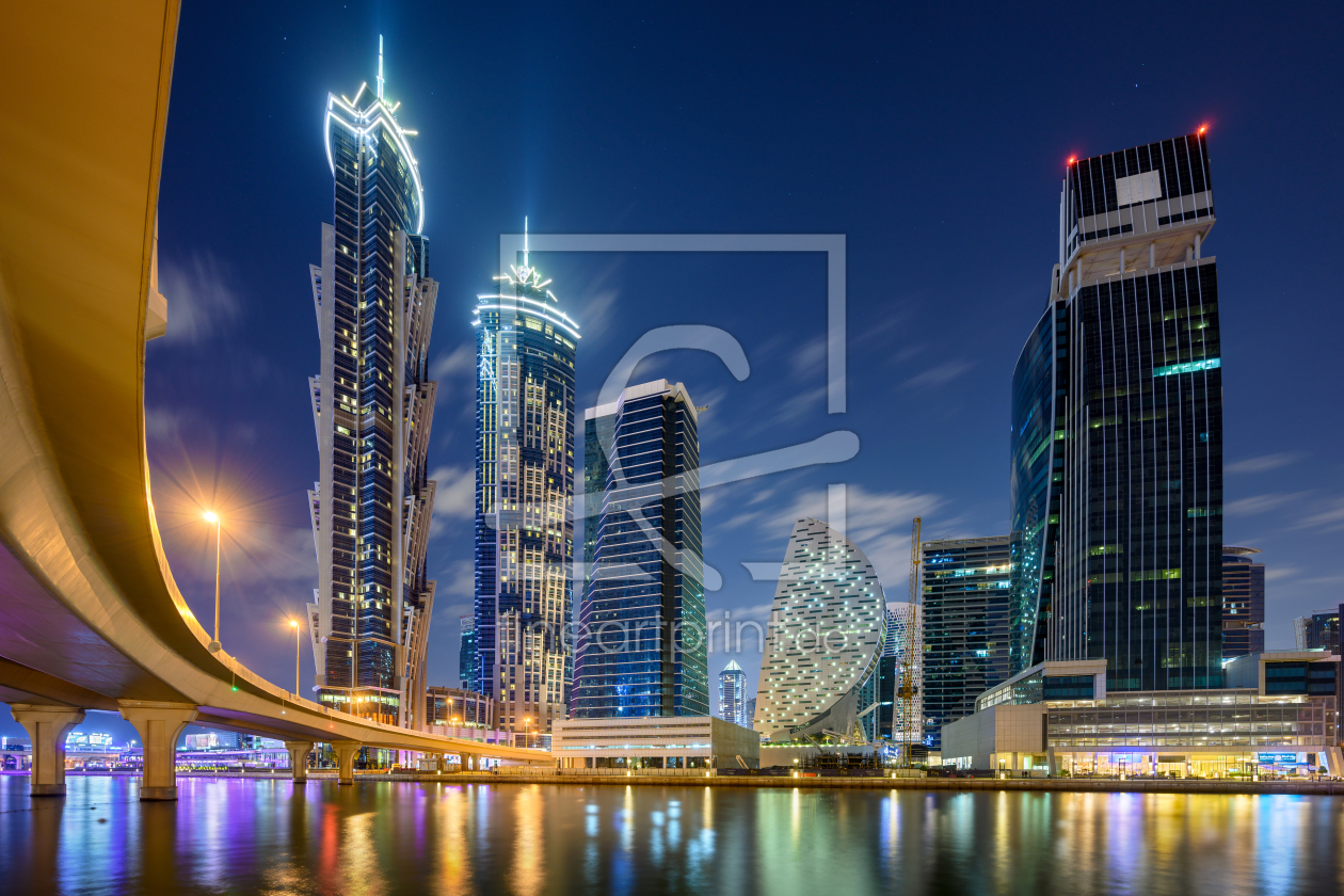 Bild-Nr.: 12167155 Dubai bei Nacht erstellt von Mapics