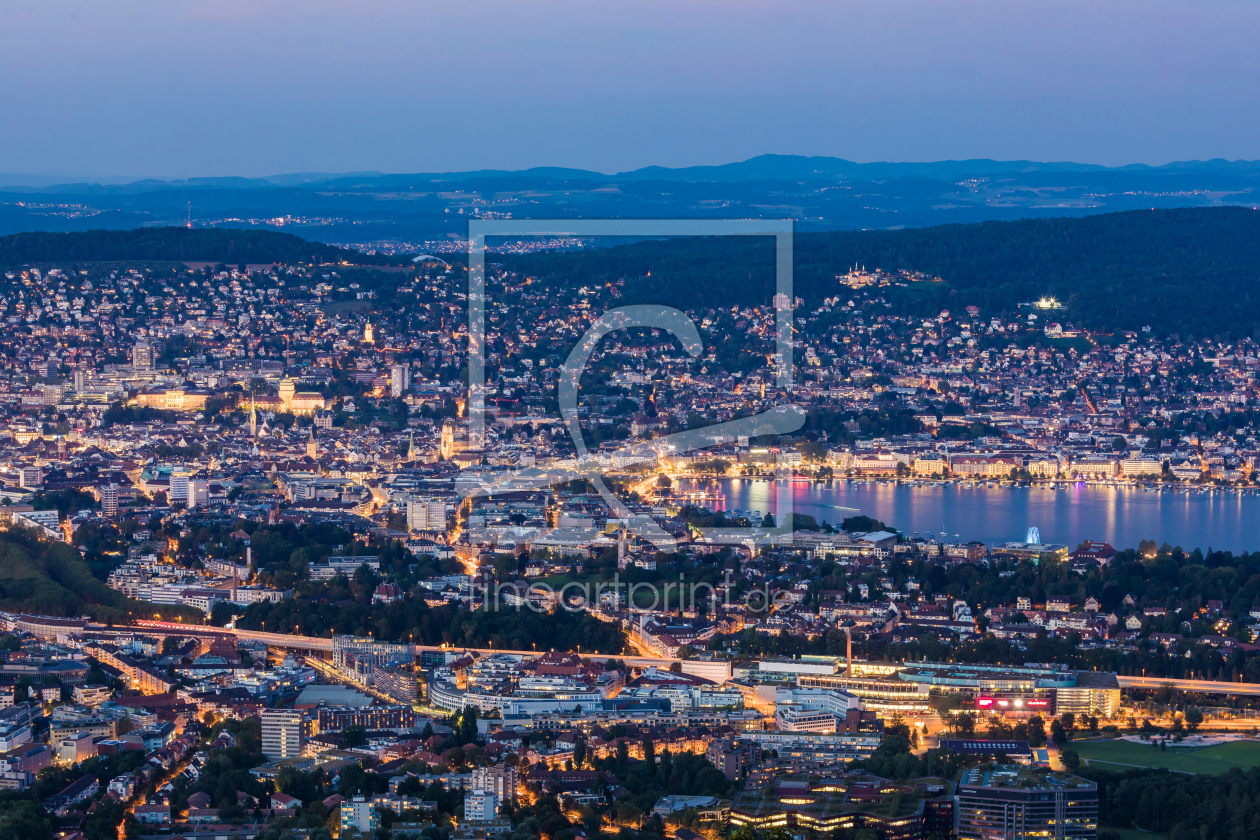 Bild-Nr.: 12172527 Blick vom Uetliberg auf Zürich und den Zürichsee erstellt von dieterich