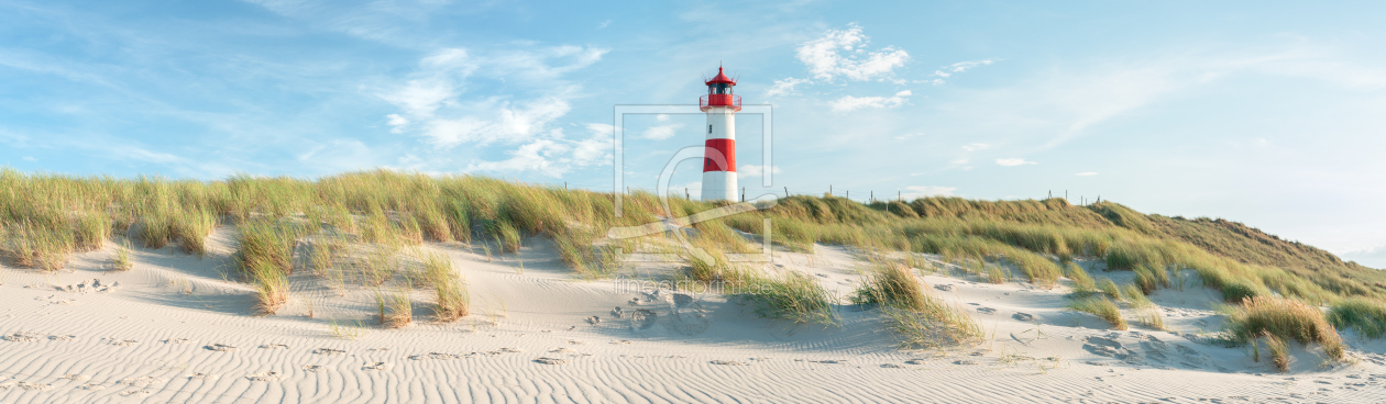 Bild-Nr.: 12188164 Leuchtturm am Dünenstrand auf Sylt erstellt von eyetronic
