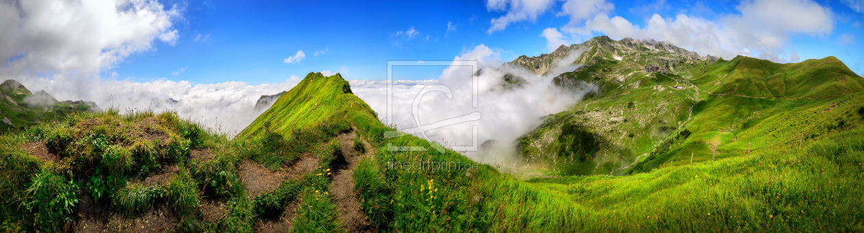 Bild-Nr.: 12200716 Majestätische alpine Aussicht im Panoramaformat erstellt von Smileus