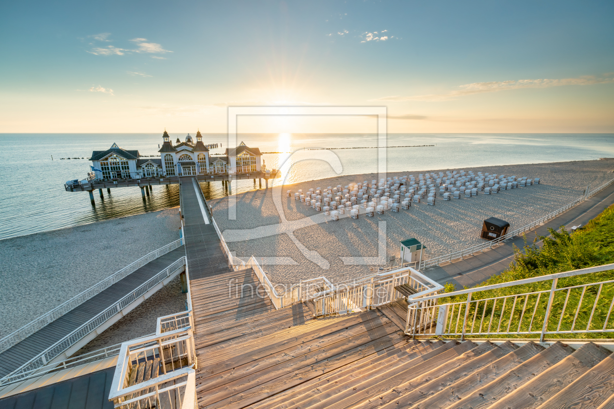 Bild-Nr.: 12230489 Seebrücke Sellin bei Sonnenaufgang erstellt von eyetronic