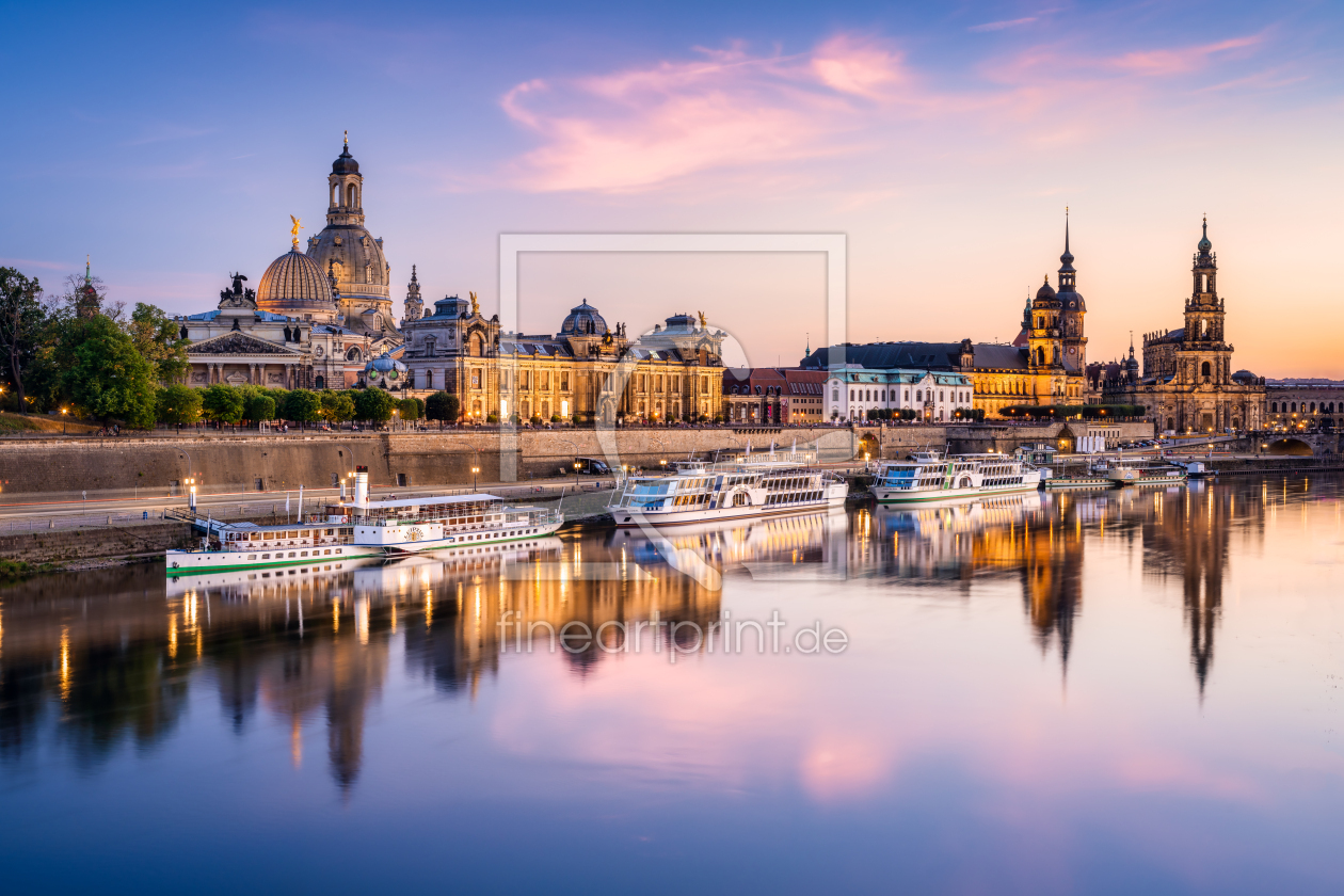 Bild-Nr.: 12248568 Skyline von Dresden bei Sonnenuntergang erstellt von eyetronic
