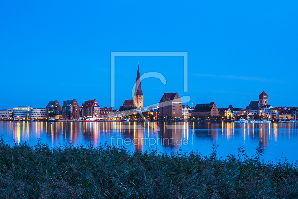 Bild-Nr.: 12274339 Blick über die Warnow auf die Hansestadt Rostock erstellt von Rico Ködder