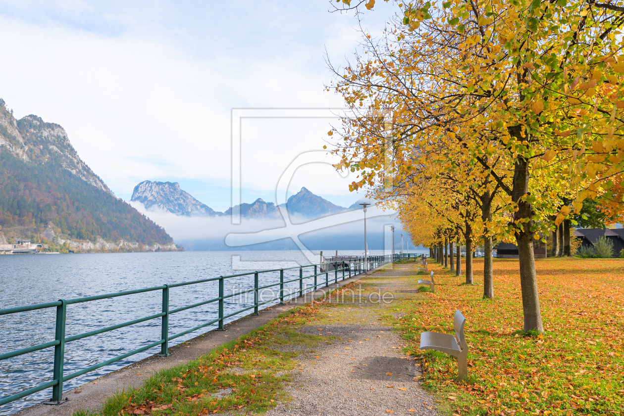 Bild-Nr.: 12283168 Herbstmorgen am Traunsee Salzkammergut erstellt von SusaZoom