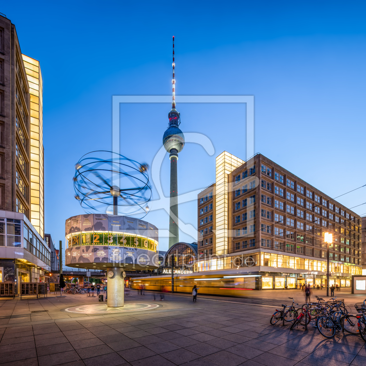 Bild-Nr.: 12367884 Berlin Alexanderplatz am Abend erstellt von eyetronic