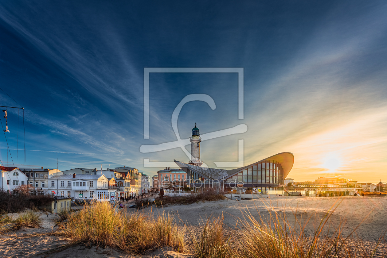 Bild-Nr.: 12368434 Warnemünde Leuchtturm und Teepott erstellt von tiuto