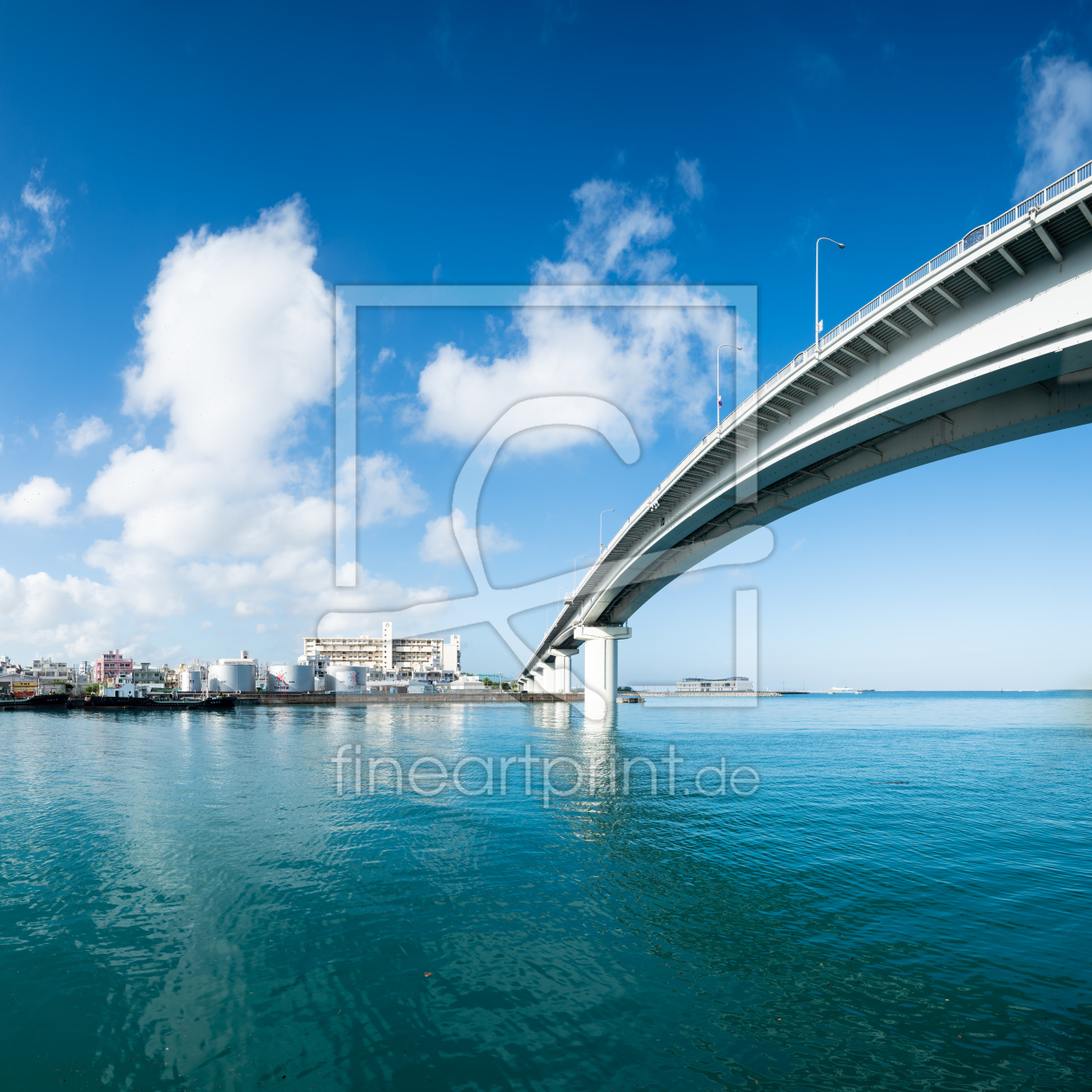 Bild-Nr.: 12370739 Tomari Brücke im Hafen von Naha erstellt von eyetronic