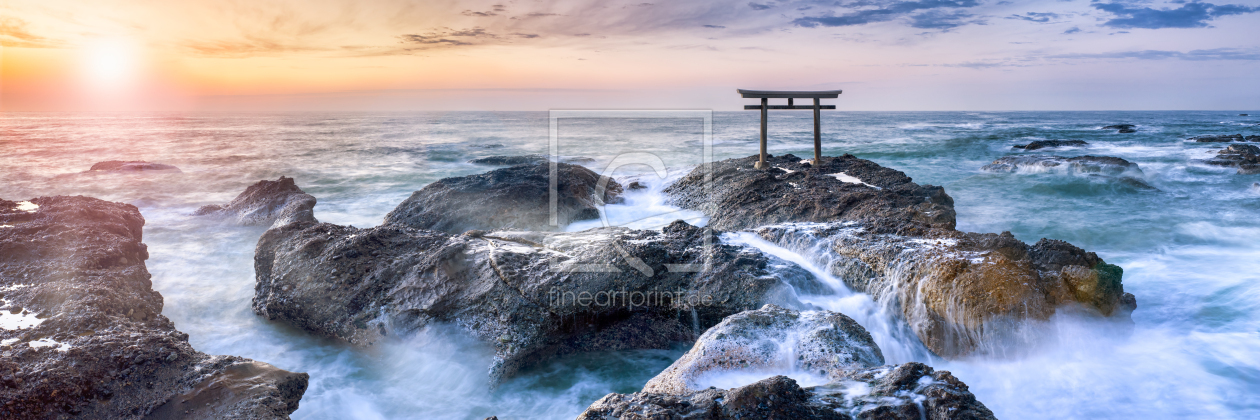 Bild-Nr.: 12397560 Japanisches Torii am Meer erstellt von eyetronic