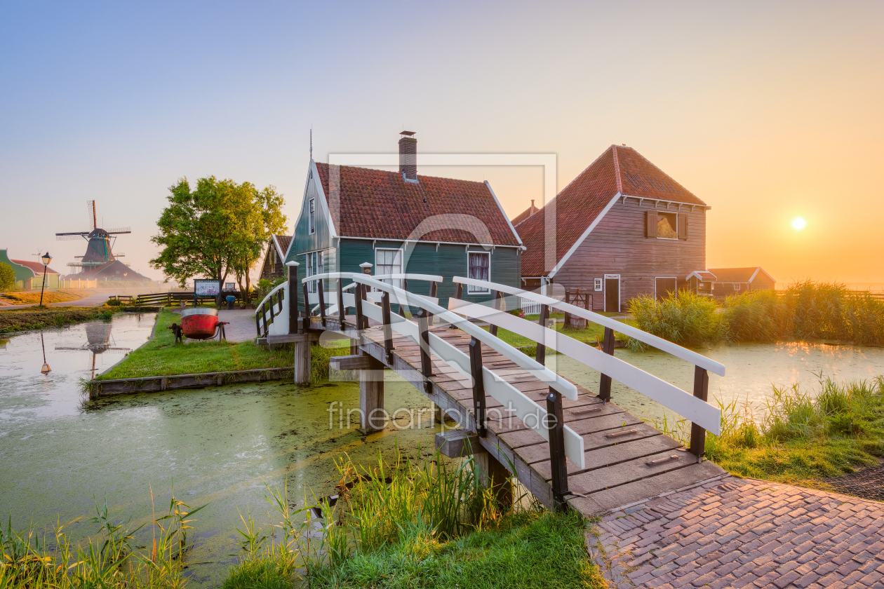 Bild-Nr.: 12400403 Sonnenaufgang in Zaanse Schans in Holland erstellt von Michael Valjak