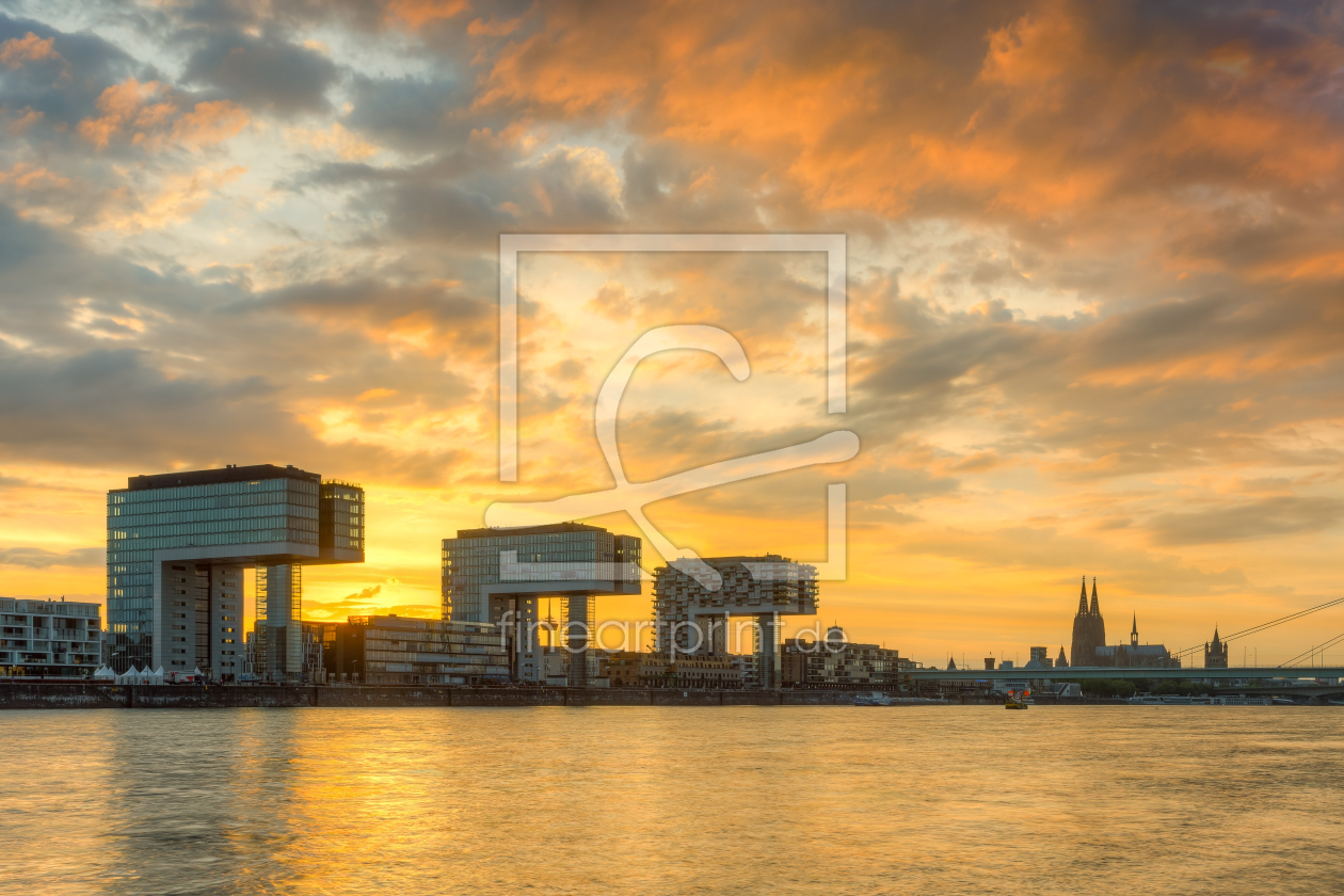 Bild-Nr.: 12403161 Brennender Himmel über Köln erstellt von Michael Valjak