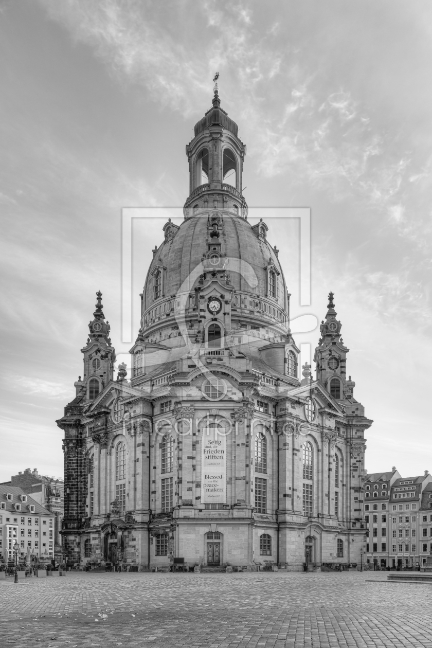 Bild-Nr.: 12403309 Frauenkirche in Dresden schwarz-weiß erstellt von Michael Valjak