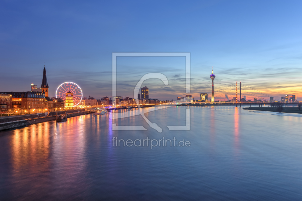 Bild-Nr.: 12407642 Düsseldorf Skyline mit rotem Riesenrad erstellt von Michael Valjak