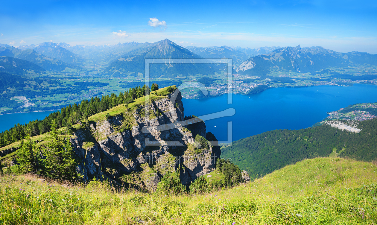 Bild-Nr.: 12416194 Niederhorn und Thunersee Gipfelblick erstellt von SusaZoom