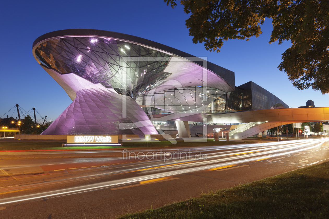 Bild-Nr.: 12421159 BMW Welt bei Nacht erstellt von KundenNr-360966