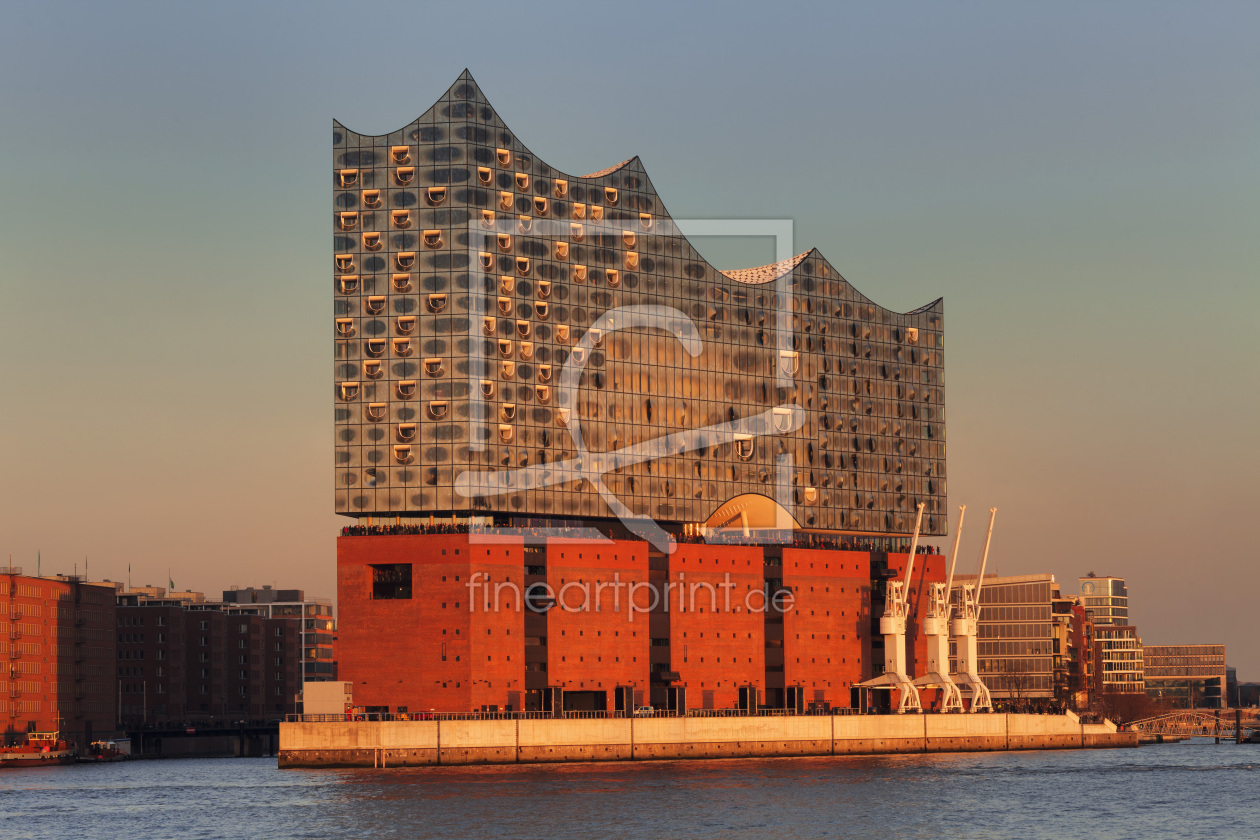 Bild-Nr.: 12423491 Elbphilharmonie bei Sonnenuntergang erstellt von KundenNr-360966