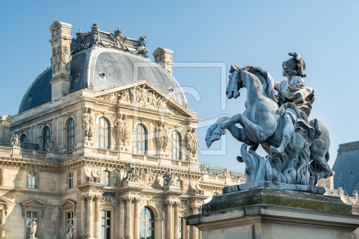 Bild-Nr.: 12423768 Reiterstandbild von König Ludwig XIV beim Louvre  erstellt von eyetronic