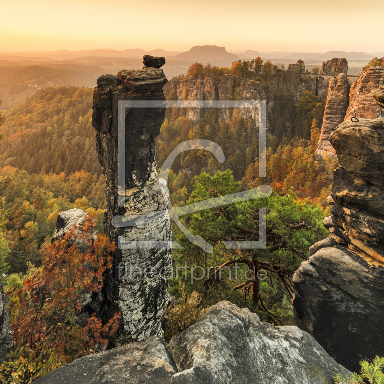 Bild-Nr.: 12424191 Wehlnadel bei Sonnenaufgang im Elbsandsteingebirge erstellt von KundenNr-360966