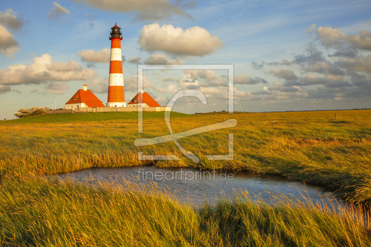 Bild-Nr.: 12424499 Leuchtturm Westerheversand bei Sonnenuntergang erstellt von KundenNr-360966