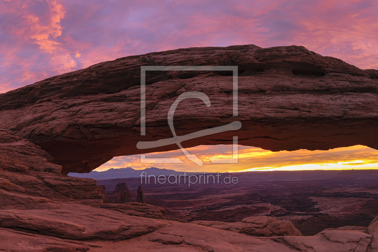 Bild-Nr.: 12424512 Mesa Arch bei Sonnenaufgang erstellt von KundenNr-360966
