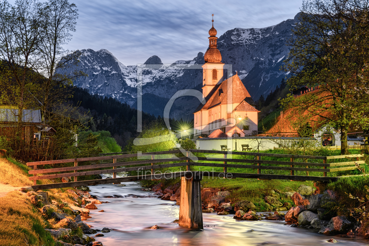 Bild-Nr.: 12432553 Kirche in Ramsau am Abend erstellt von Michael Valjak