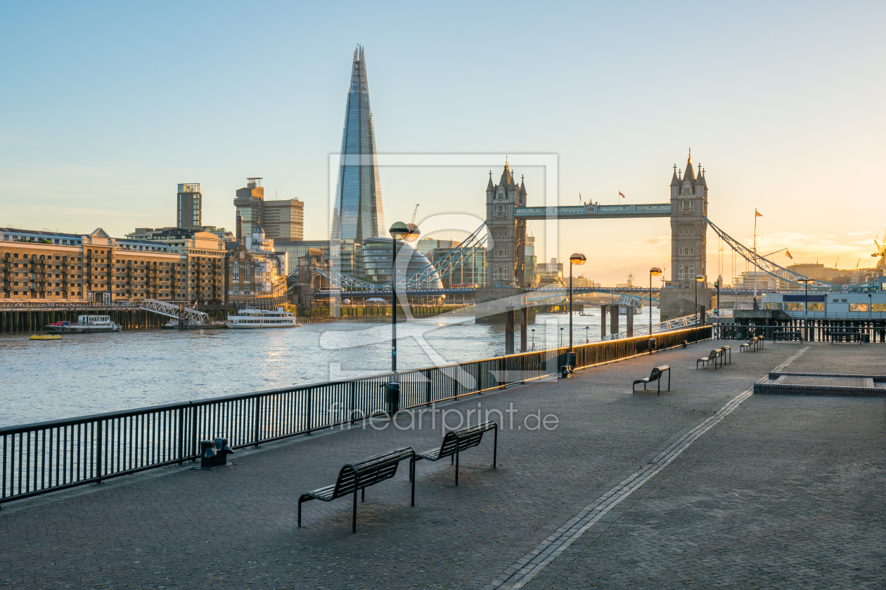 Bild-Nr.: 12433701 The Shard und Tower Bridge in London erstellt von eyetronic