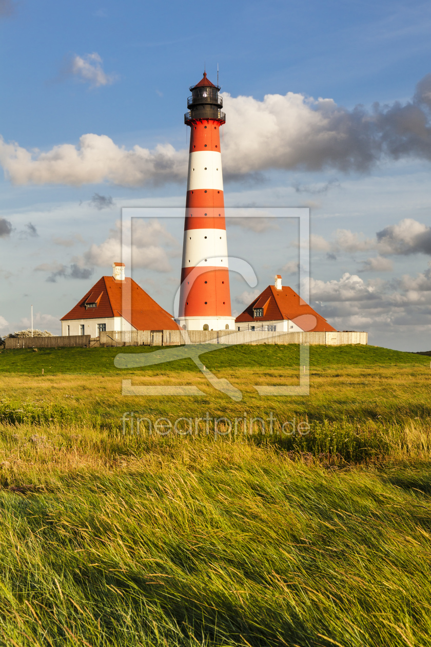 Bild-Nr.: 12438269 Leuchtturm Westerheversand bei Sonnenuntergang erstellt von KundenNr-360966