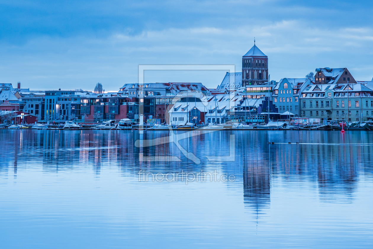 Bild-Nr.: 12451015 Blick über die Warnow auf die Hansestadt Rostock  erstellt von Rico Ködder