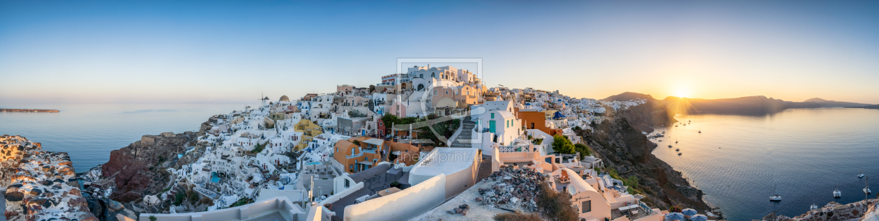 Bild-Nr.: 12514477 Sonnenaufgang in Oia auf der Insel Santorini erstellt von eyetronic