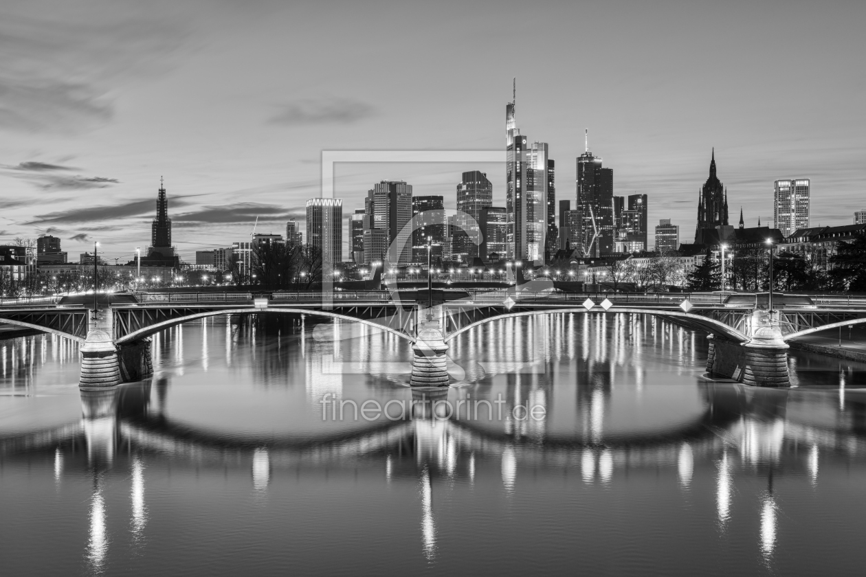 Bild-Nr.: 12566958 Frankfurt am Main am Abend schwarz-weiß erstellt von Michael Valjak