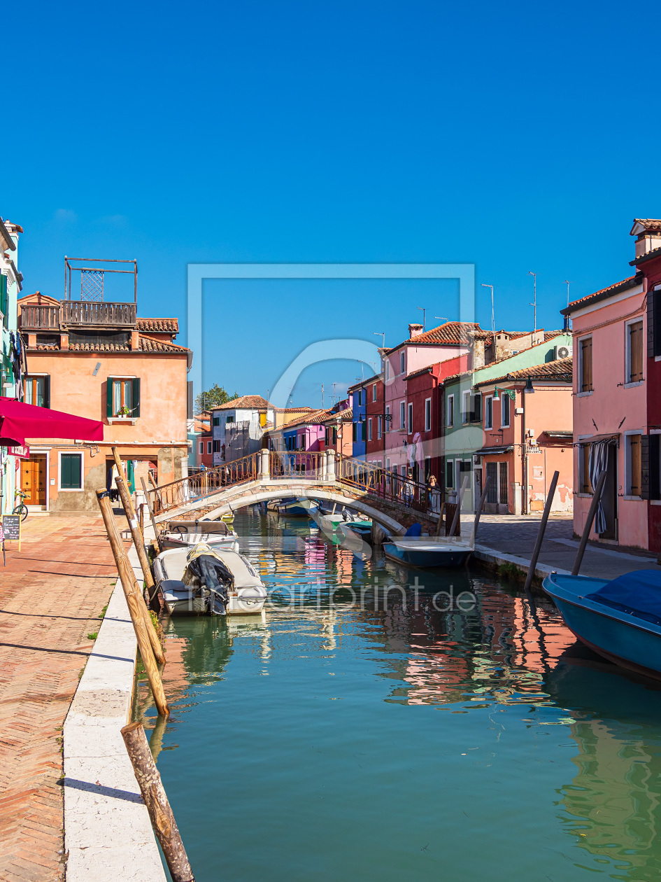 Bild-Nr.: 12569649 Bunte Gebäude auf der Insel Burano bei Venedig erstellt von Rico Ködder
