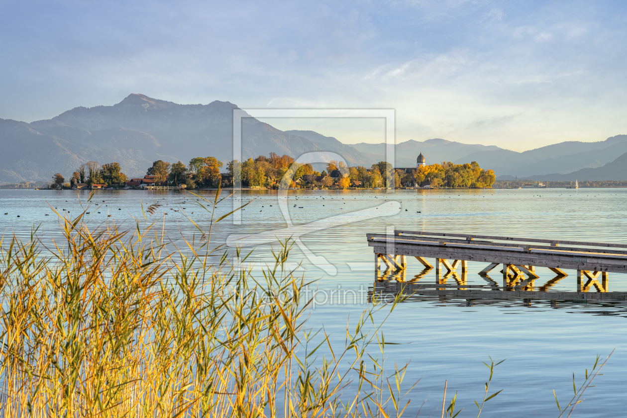 Bild-Nr.: 12575819 Chiemsee Blick zur Fraueninsel am Abend erstellt von Michael Valjak