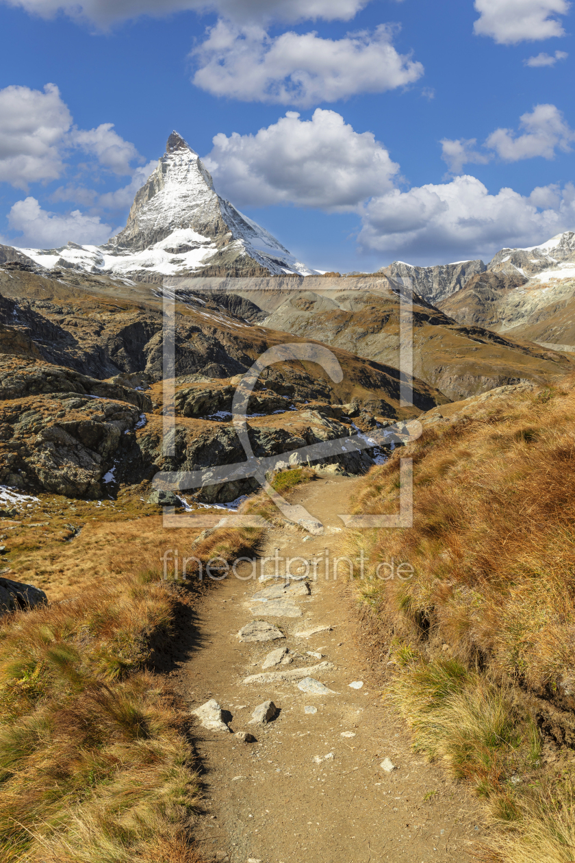 Bild-Nr.: 12576735 Wanderweg am Matterhorn in den Schweizer Alpen erstellt von KundenNr-360966