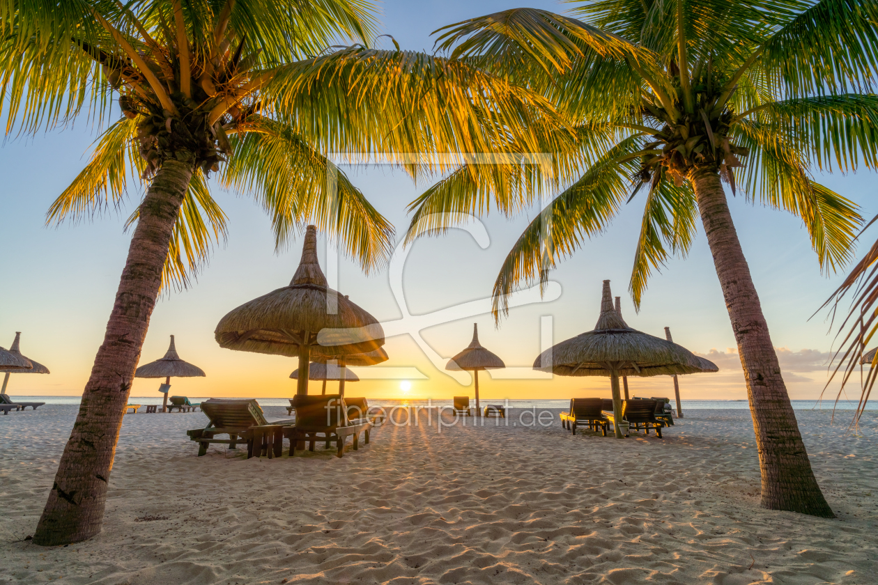 Bild-Nr.: 12582461 Urlaub am Strand auf Mauritius erstellt von eyetronic