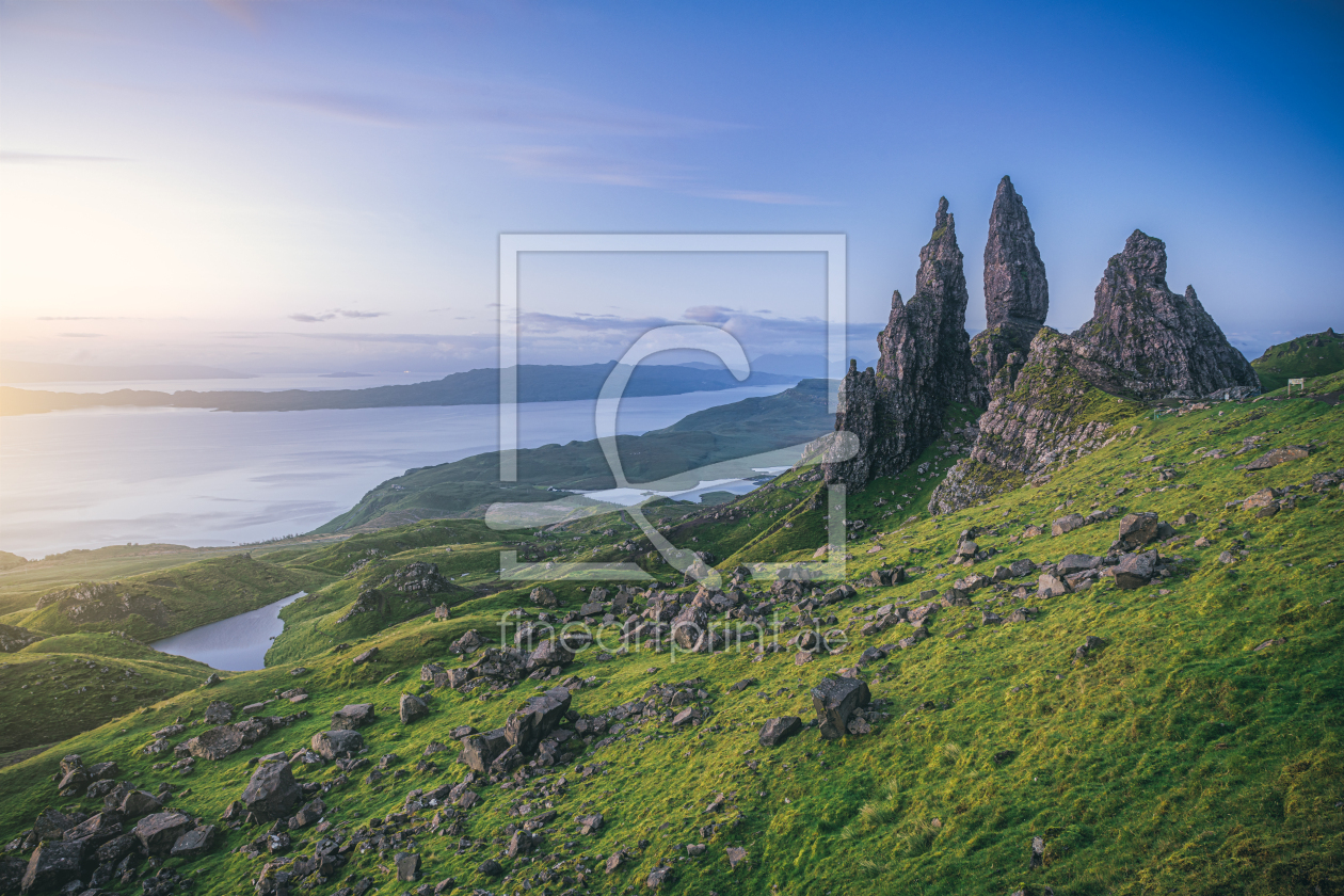 Bild-Nr.: 12693768 The Old Man of Storr auf der Skye am Morgen erstellt von Jean Claude Castor