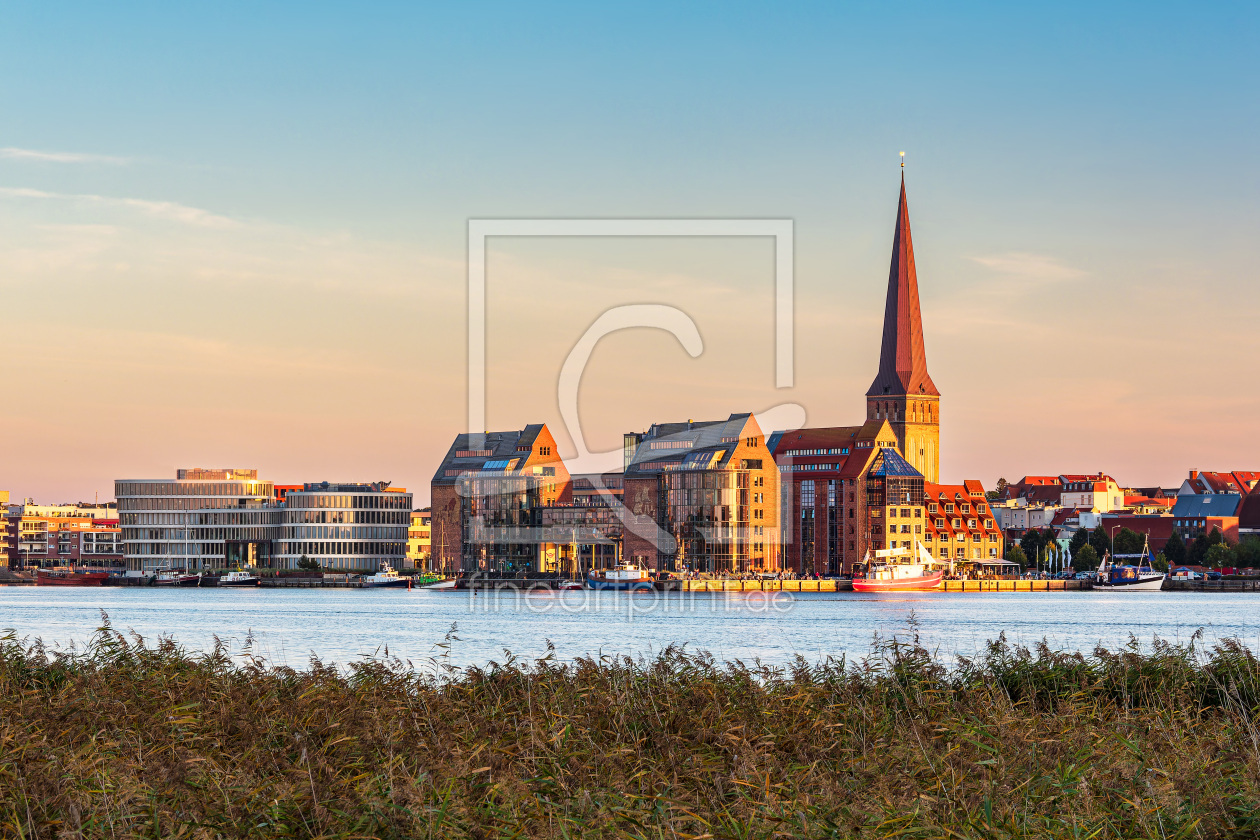Bild-Nr.: 12704974 Blick über die Warnow auf die Hansestadt Rostock erstellt von Rico Ködder