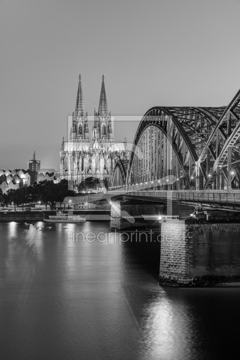 Bild-Nr.: 12715215 Kölner Dom und Hohenzollernbrücke schwarz-weiß erstellt von Michael Valjak