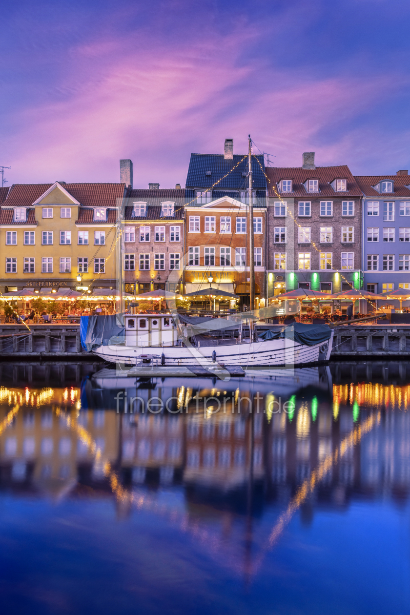 Bild-Nr.: 12716809 KOPENHAGEN Abends am Nyhavn  erstellt von Melanie Viola