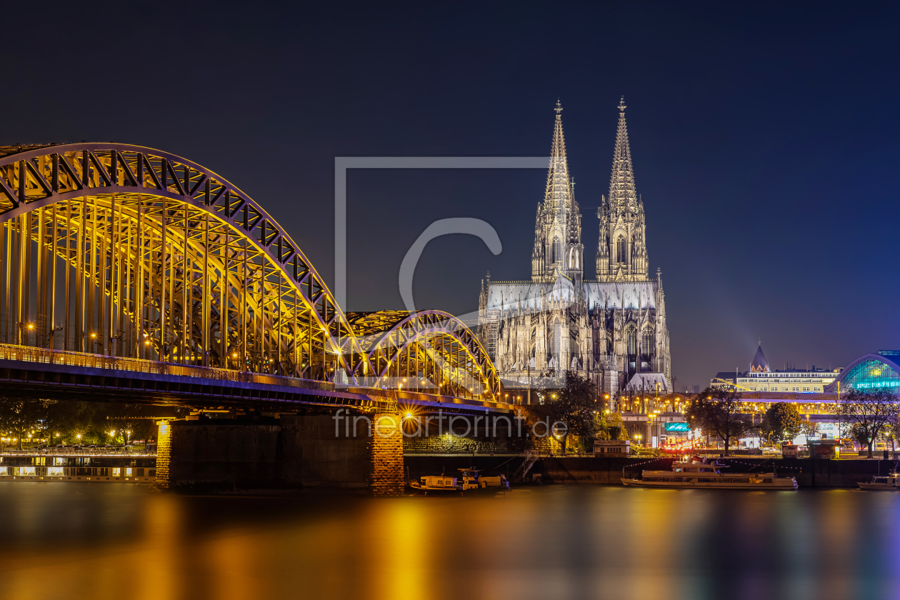 Bild-Nr.: 12723960 Köln bei Nacht - Blaue Stunde - Skyline erstellt von uh-Photography
