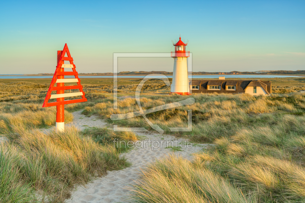 Bild-Nr.: 12736579 Sylt Leuchtturm List-West im Abendlicht erstellt von Michael Valjak