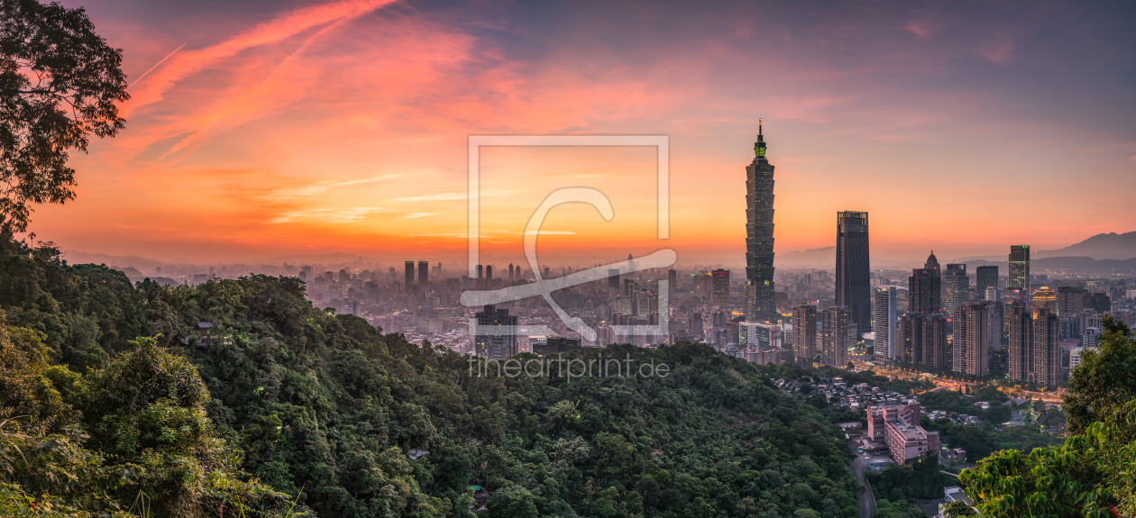 Bild-Nr.: 12737631 Taipeh Skyline bei Sonnenuntergang erstellt von eyetronic