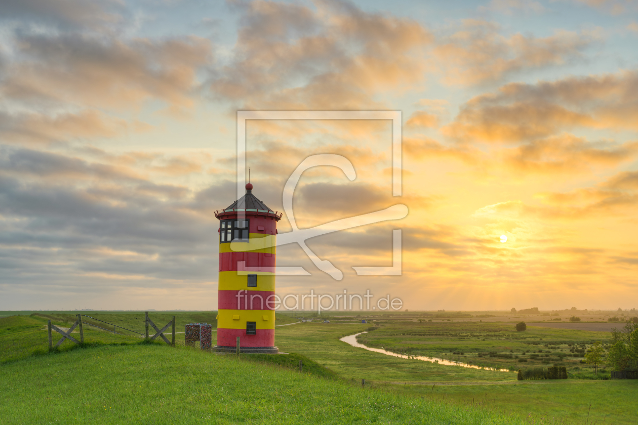 Bild-Nr.: 12738496 Pilsumer Leuchtturm bei Sonnenaufgang erstellt von Michael Valjak