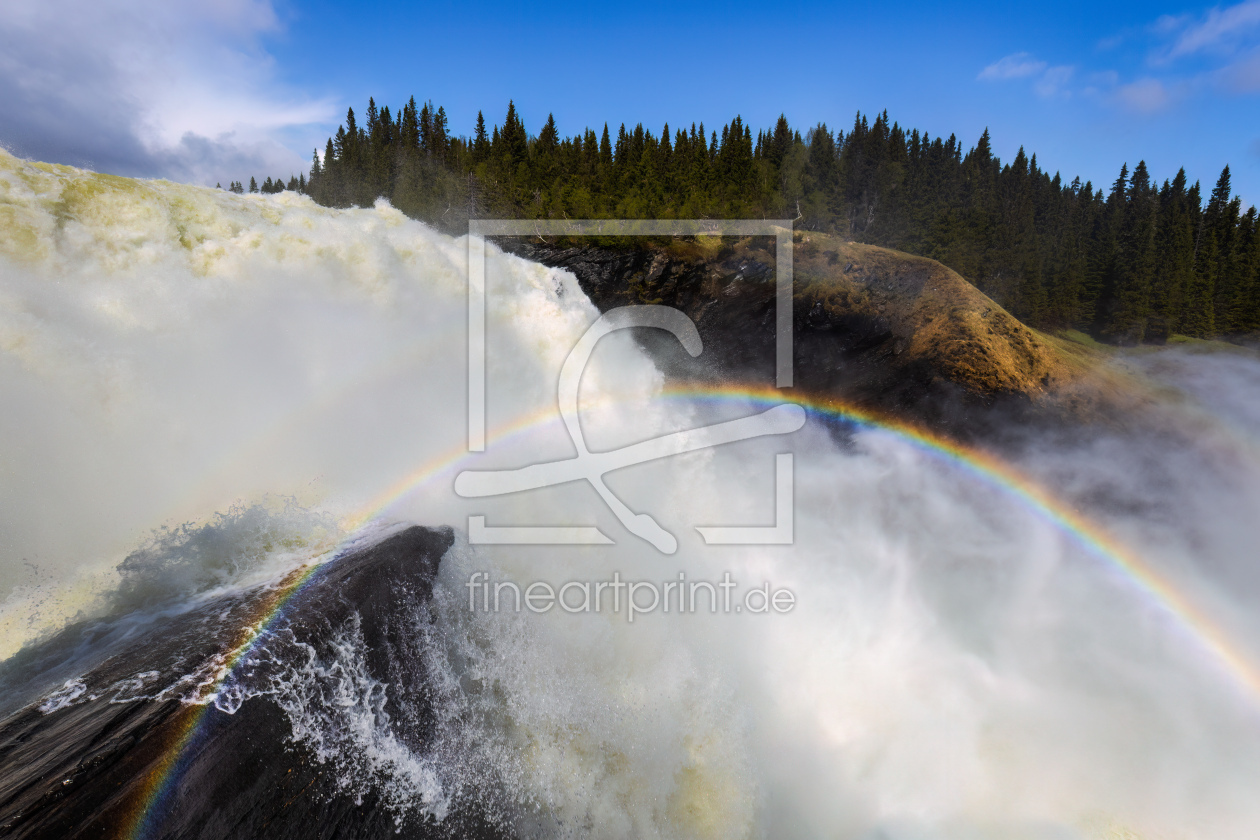 Bild-Nr.: 12738790 Regenbogen am tosenden Wasserfall erstellt von Daniela Beyer