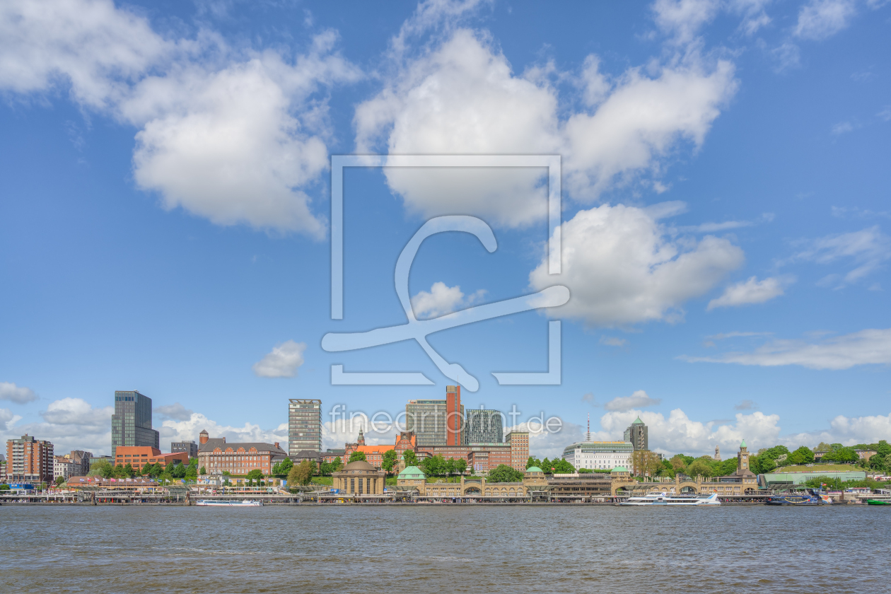 Bild-Nr.: 12739403 Hamburg Blick über die Elbe nach St Pauli erstellt von Michael Valjak