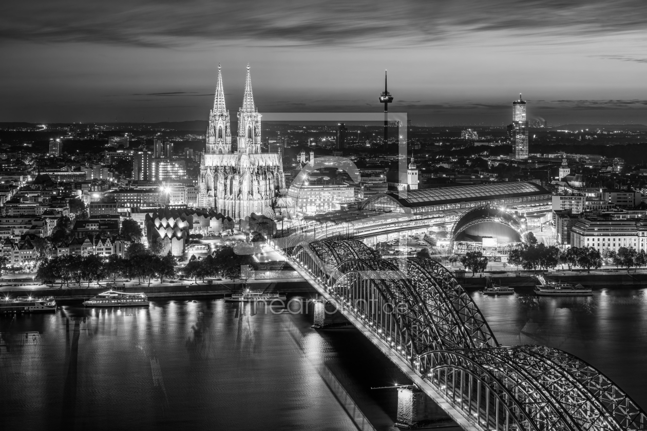 Bild-Nr.: 12742721 Köln Stadtansicht schwarzweiß erstellt von eyetronic