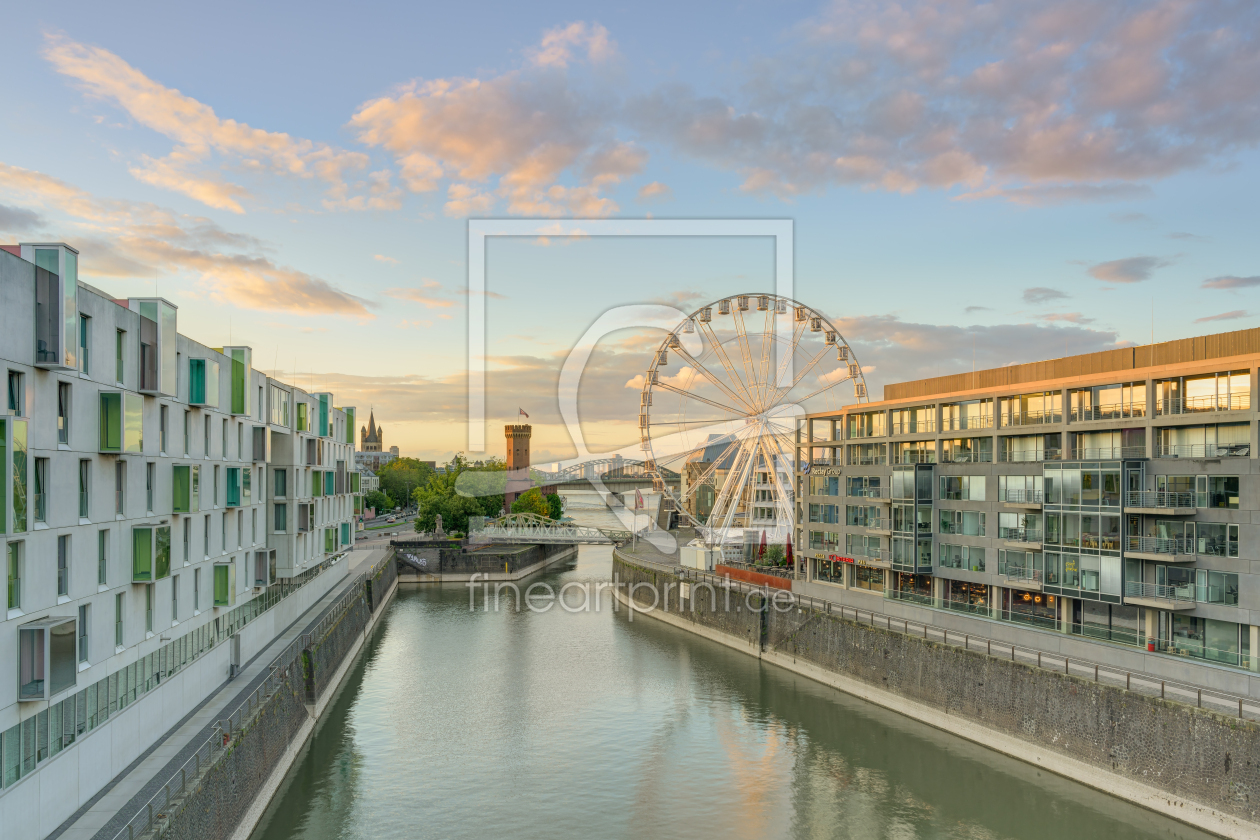 Bild-Nr.: 12745189 Riesenrad in Köln am Schokoladenmuseum erstellt von Michael Valjak