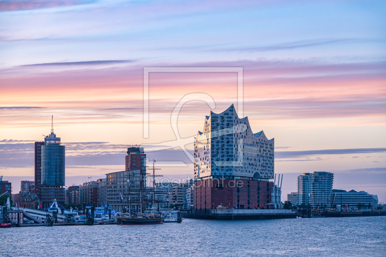 Bild-Nr.: 12746201 Hamburger Hafen bei Sonnenaufgang  erstellt von eyetronic