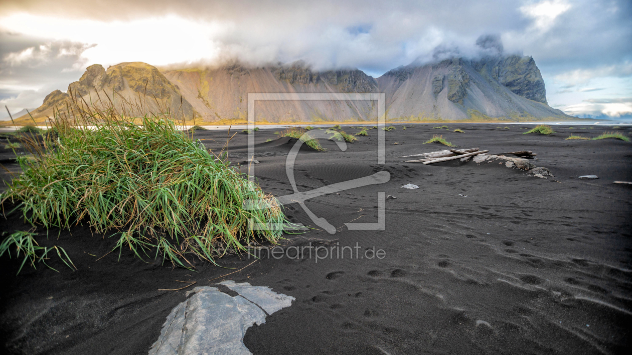 Bild-Nr.: 12747201 Schwarzer Sandstrand erstellt von alphafotos