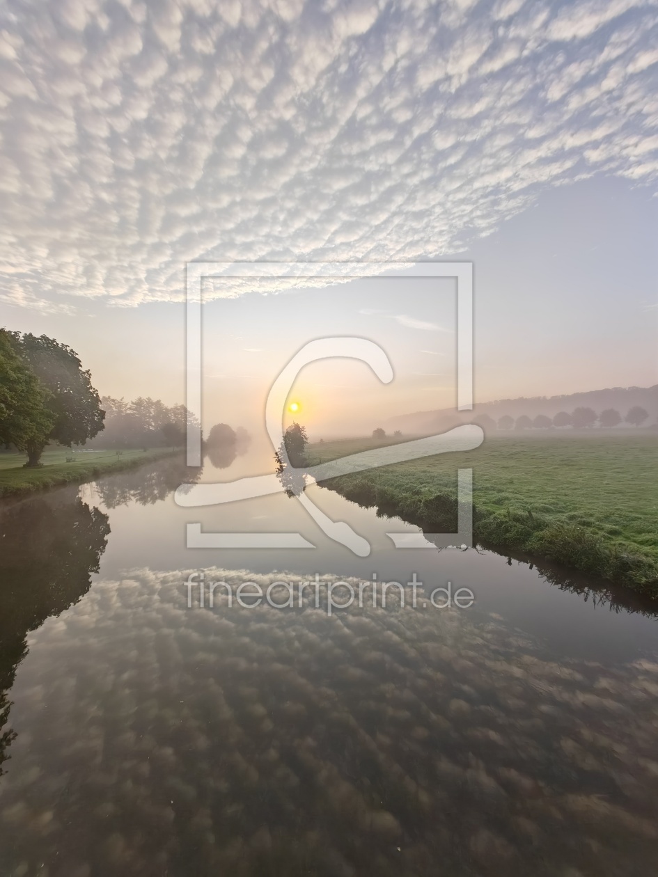 Bild-Nr.: 12747785 In Wolken gerahmt erstellt von falconer59