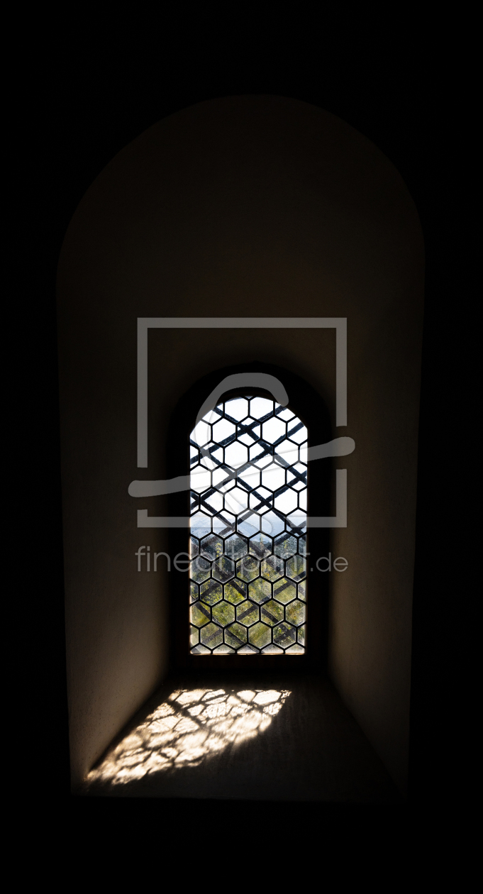 Bild-Nr.: 12748108 Fenster einer Wallfahtskapelle erstellt von wompus